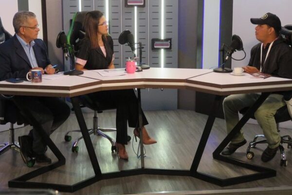 Elías Díaz: Venezolanos debemos trabajar nuevo modelo comunicacional en las comunas
